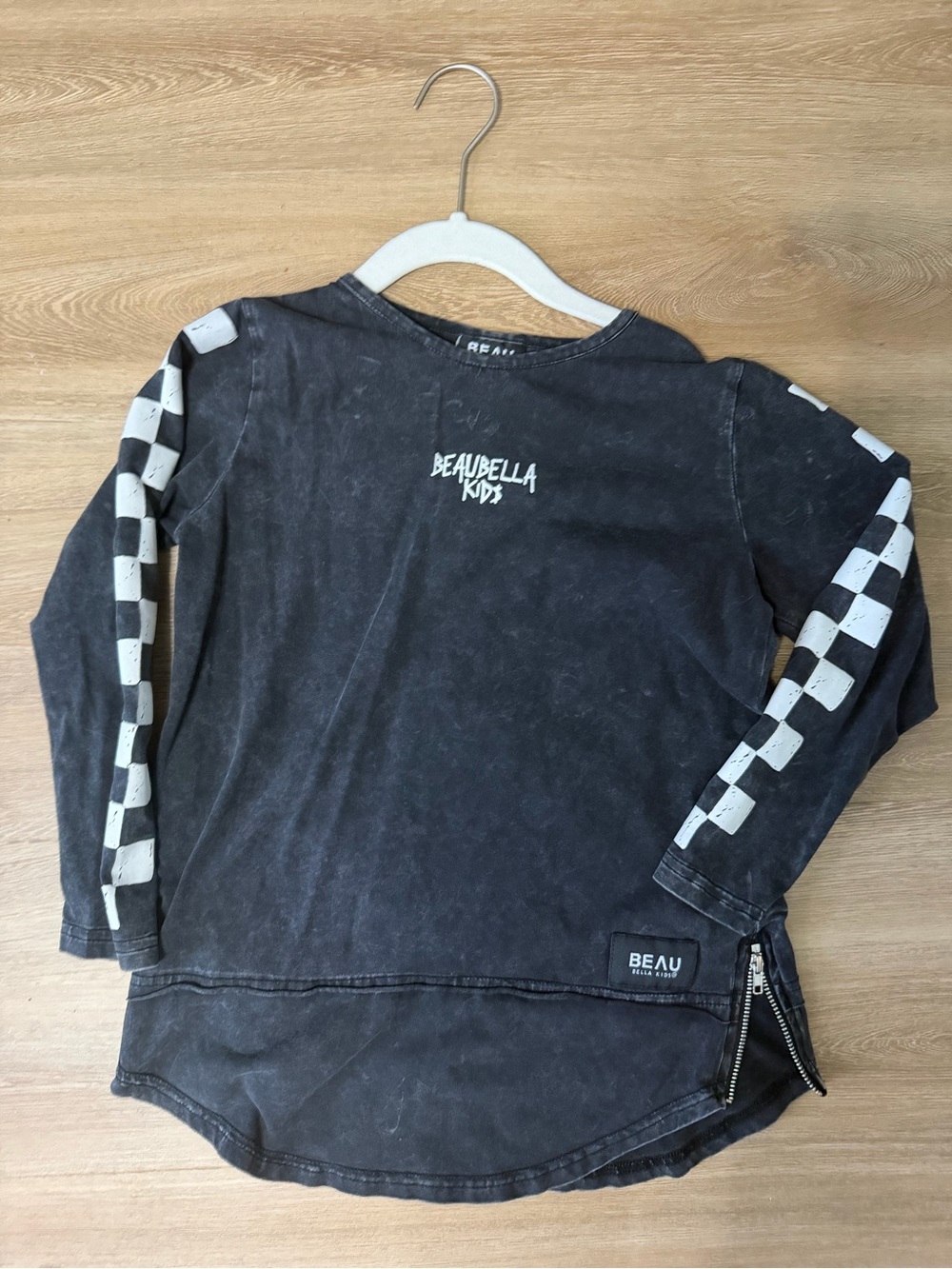Black Checkerboard Sleeve Long Sleeve Tee 5/6